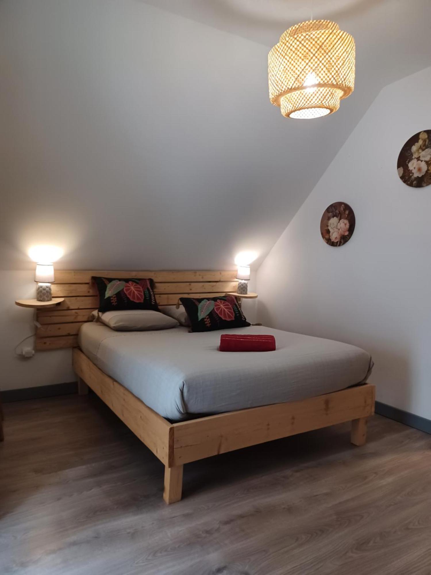 Le Gite Le Camelia Saint-Aignan  Ngoại thất bức ảnh